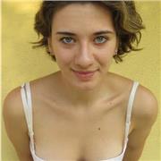 Studentessa di lettere certificata C1 inglese e B2 francese impartisce ripetizioni di italiano, inglese, francese per scuole medie